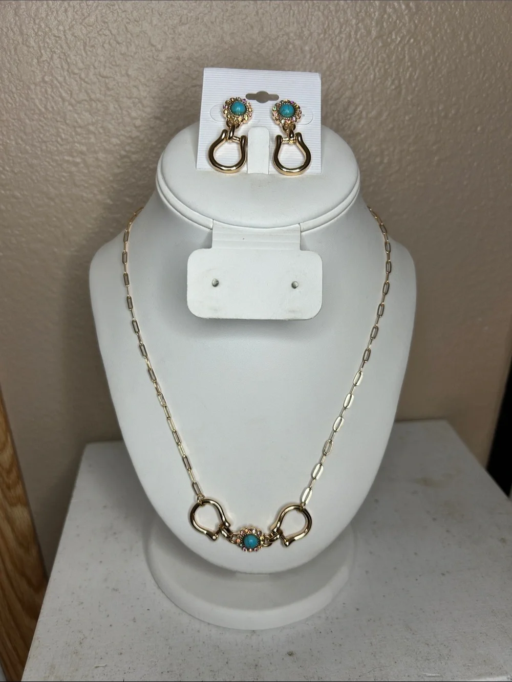 None 18k gold